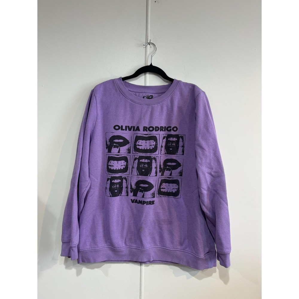 Olivia Rodrigo Sweatshirt Womens XXL Purple Vampire Graphic Fleece Pullover